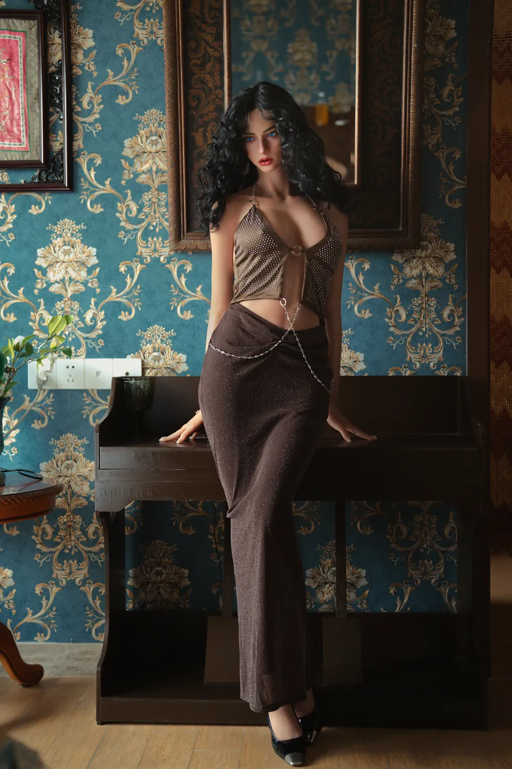 Vitaliya：173cm 歐美頂級矽膠性愛娃娃